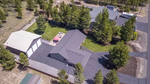 View/Area - 17476 Rail Dr, Bend, OR 97707 photo 4 of 6