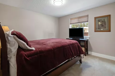 Bedroom - 17476 Rail Dr, Bend, OR 97707 photo 3 of 3