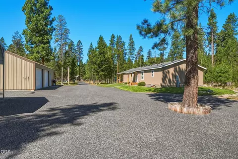 Exterior - 51646 Pine Loop Dr, La Pine, OR 97739 photo 12 of 13
