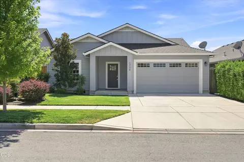 1754 Dragon Tail Pl, Medford, OR 97504