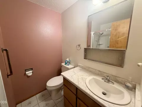 Bath - 50842 Deer Forest Dr, La Pine, OR 97739 photo 3 of 3