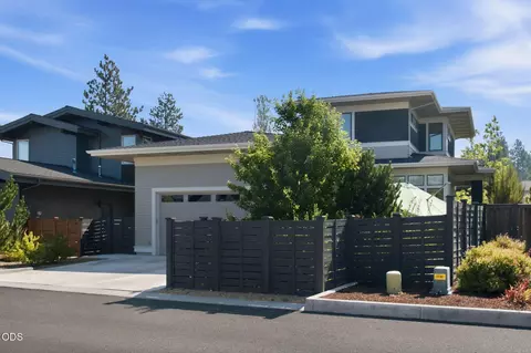 Exterior - 1757 NW Fields St, Bend, OR 97703 photo 3 of 8