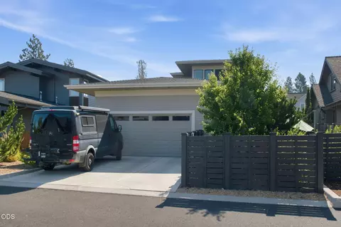 Exterior - 1757 NW Fields St, Bend, OR 97703 photo 2 of 8