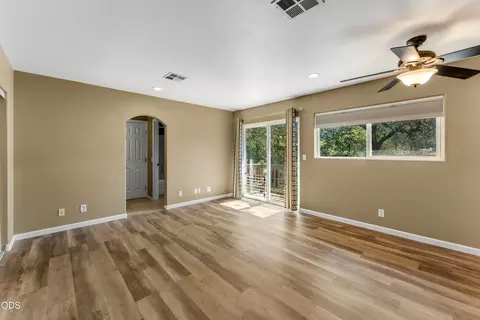 Living - 12330 Evans Creek Rd, Rogue River, OR 97537 photo 5 of 7
