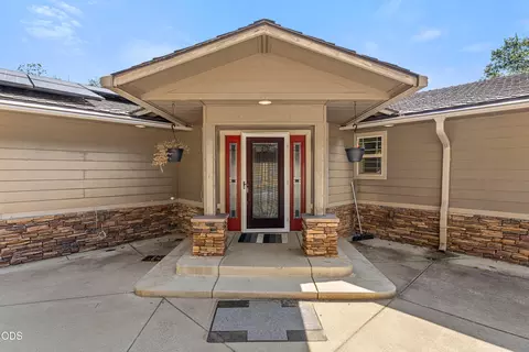 Exterior - 12330 Evans Creek Rd, Rogue River, OR 97537 photo 8 of 14