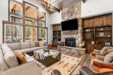 Living - 56239 Sable Rock Loop #289, Bend, OR 97707 photo 1 of 7