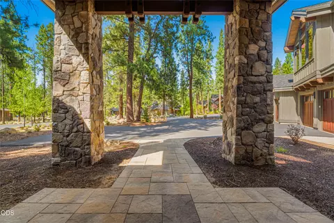 Exterior - 56239 Sable Rock Loop #289, Bend, OR 97707 photo 5 of 13