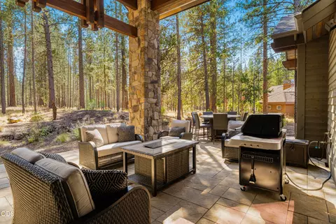Exterior - 56239 Sable Rock Loop #289, Bend, OR 97707 photo 11 of 13
