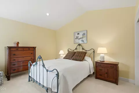 Bedroom - 20100 Starfire Ridge Ct, Bend, OR 97702 photo 5 of 8