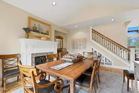 Dining - 20100 Starfire Ridge Ct, Bend, OR 97702 photo 4 of 7