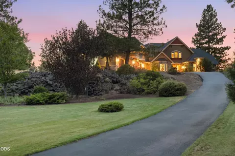 Exterior - 20100 Starfire Ridge Ct, Bend, OR 97702 photo 1 of 11