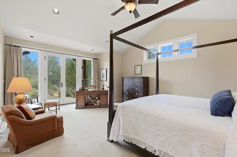 Bedroom - 20100 Starfire Ridge Ct, Bend, OR 97702 photo 1 of 8