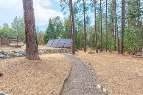 4529 Evans Creek Rd, Rogue River, OR 97537 photo 3