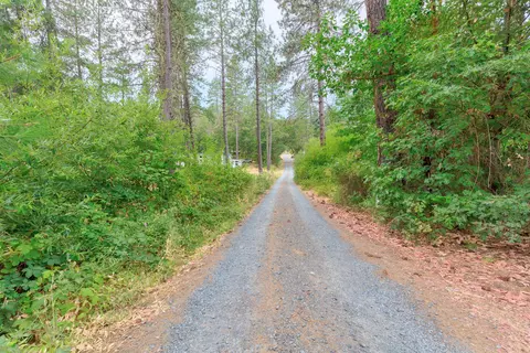 4529 Evans Creek Rd, Rogue River, OR 97537 photo 13