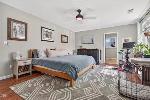 Bedroom - 176 E Gregory Rd, Central Point, OR 97502 photo 1 of 6
