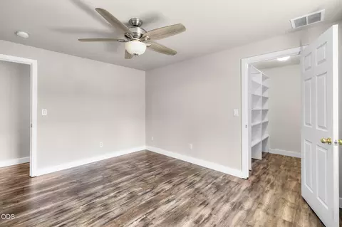 Bedroom - 52471 Medill Ct, La Pine, OR 97739 photo 3 of 6