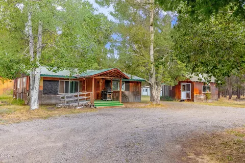 Exterior - 52555 Center Dr, La Pine, OR 97739 photo 2 of 8
