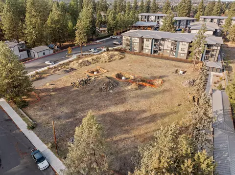 20192 Reed Ln, Bend, OR 97702 photo 2