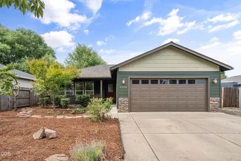 1314 Andrew Dr, Medford, OR 97501