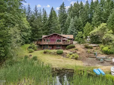 22606 Milk Ranch Rd, Scotts Mills, OR 97375