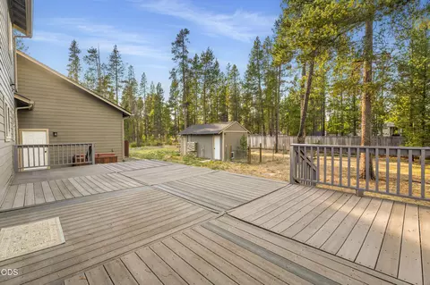 Exterior - 17040 Kasserman Dr, Bend, OR 97707 photo 6 of 13