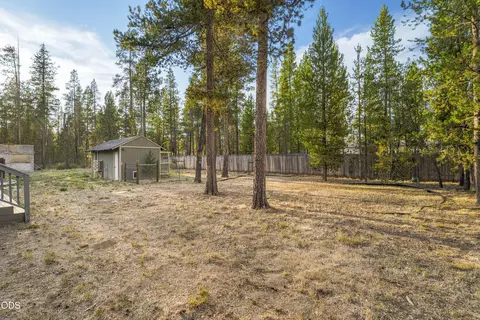 Exterior - 17040 Kasserman Dr, Bend, OR 97707 photo 9 of 13