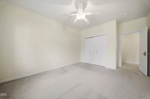 Bedroom - 17040 Kasserman Dr, Bend, OR 97707 photo 7 of 9