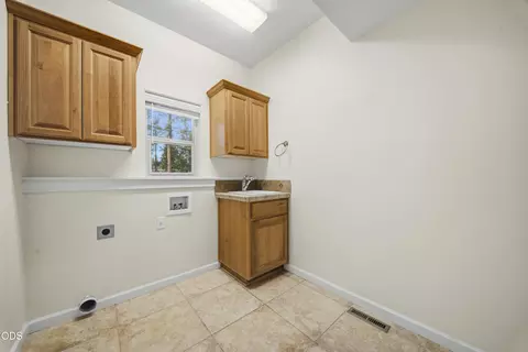 Other - 17040 Kasserman Dr, Bend, OR 97707 photo 3 of 5