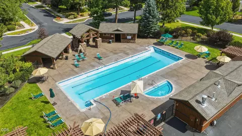 Exterior - 61574 Devils Lake Dr, Bend, OR 97702 photo 10 of 10
