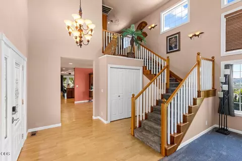 Entry Way - 1583 Panoramic Loop, Grants Pass, OR 97527 photo 1 of 3