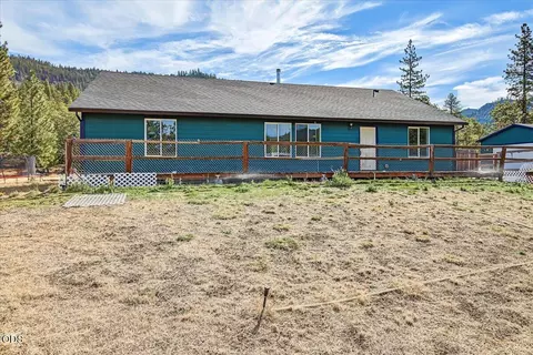 Exterior - 13021 E Antelope Rd, Eagle Point, OR 97524 photo 1 of 7