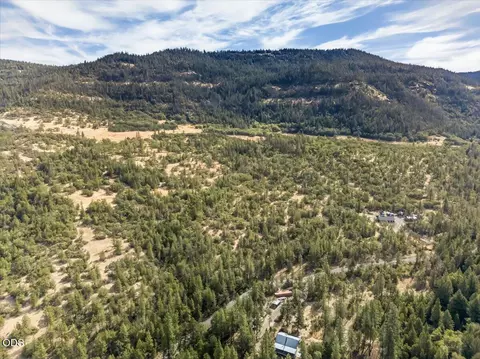 View/Area - 13021 E Antelope Rd, Eagle Point, OR 97524 photo 11 of 15