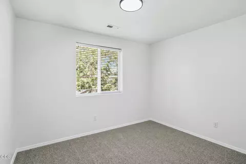 Bedroom - 63337 NW Lavacrest St, Bend, OR 97703 photo 3 of 5