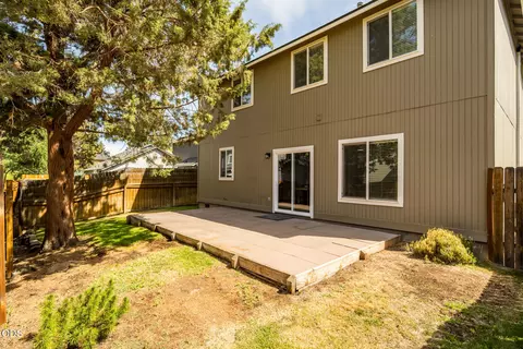 Exterior - 63337 NW Lavacrest St, Bend, OR 97703 photo 6 of 8