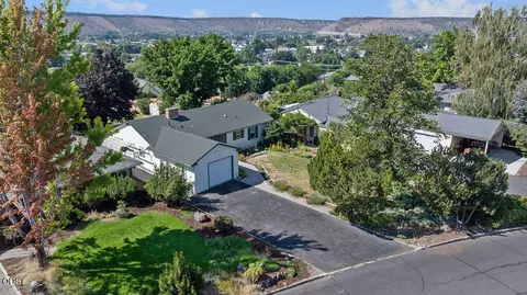598 NE Ochoco Ave, Prineville, OR 97754