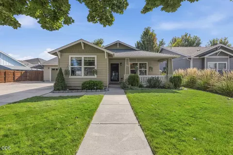 911 NE Stoneridge Loop, Prineville, OR 97754