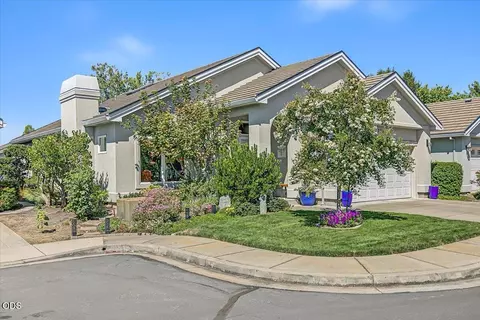 728 Cherrywood Dr, Medford, OR 97504