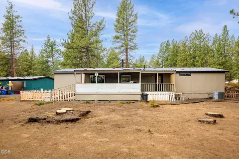 Exterior - 61171 Chuckanut Dr, Bend, OR 97702 photo 1 of 10