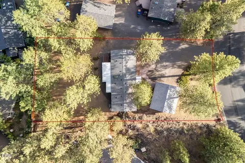 View/Area - 61171 Chuckanut Dr, Bend, OR 97702 photo 1 of 2