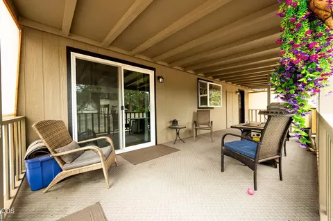 Exterior - 61171 Chuckanut Dr, Bend, OR 97702 photo 8 of 10