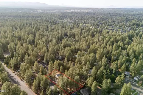 View/Area - 61171 Chuckanut Dr, Bend, OR 97702 photo 2 of 2