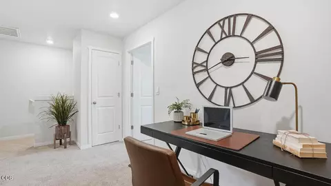 Entry Way - 21307 SE Wilderness Way, Bend, OR 97702 photo 2 of 3