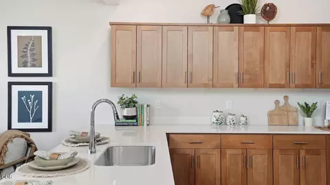 Kitchen - 21307 SE Wilderness Way, Bend, OR 97702 photo 6 of 6