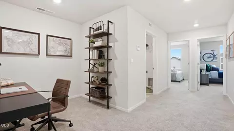 Entry Way - 21307 SE Wilderness Way, Bend, OR 97702 photo 3 of 3