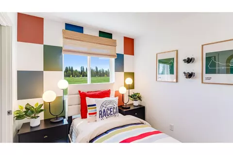 Bedroom - 16652 Memorial Ln, La Pine, OR 97739 photo 5 of 10