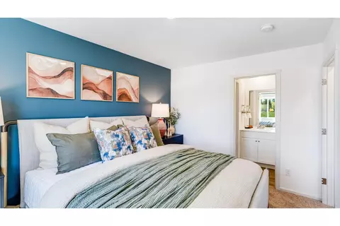Bedroom - 16652 Memorial Ln, La Pine, OR 97739 photo 9 of 10