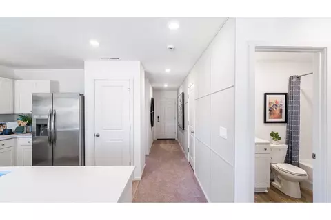 Entry Way - 16652 Memorial Ln, La Pine, OR 97739 photo 1 of 2