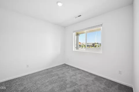 Bedroom - 16640 Memorial Ln, La Pine, OR 97739 photo 1 of 12