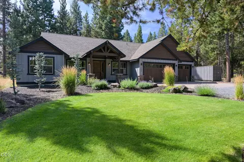Exterior - 17035 Glendale Rd, Bend, OR 97707 photo 13 of 14