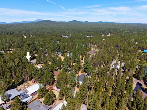 View/Area - 17035 Glendale Rd, Bend, OR 97707 photo 2 of 4